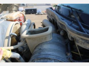 2011 Int'l 7600 6x4 McNeilus Concrete Mixer Truck