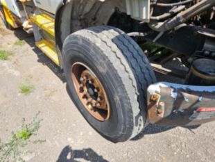 2010 Freightliner Diesel 4x2 Altec Material Handler Bucket Truck