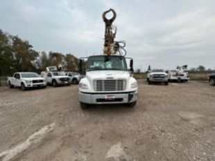 Terex Commander 4047 Digger Derrick on 2015 Freightliner M2106 4x2