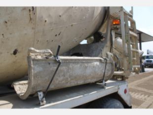2011 Int'l 7600 6x4 McNeilus Concrete Mixer Truck