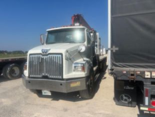 2018 Westernstar 4700 Tri-Axle Drywall Delivery Truck