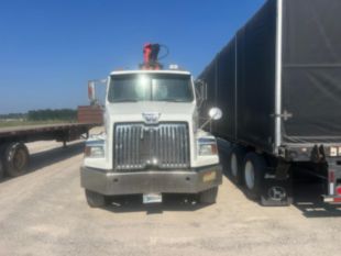 2018 Westernstar 4700 Tri-Axle Drywall Delivery Truck