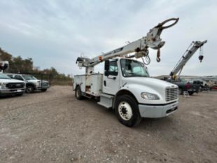 Terex Commander 4047 Digger Derrick on 2015 Freightliner M2106 4x2