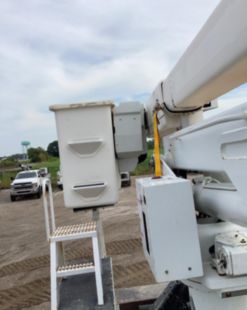 2019 Peterbilt 337 4x4 Terex TC55 Bucket Truck