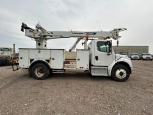 Terex Commander 4047 Digger Derrick on 2015 Freightliner M2106 4x2
