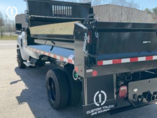 2023 Chevrolet 6500 4x2 11' 6" Dump Truck