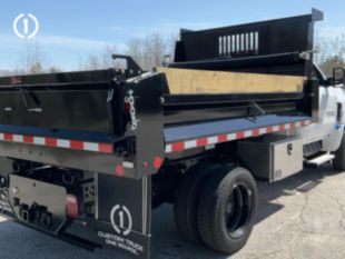 2023 Chevrolet 6500 4x2 11' 6" Dump Truck