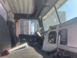 2018 Westernstar 4700 Tri-Axle Drywall Delivery Truck