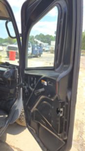 2017 Kubota RTV-X1100C Hi-Rail UTV