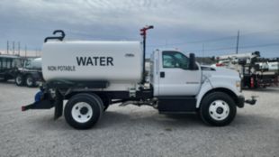 2022 Ford F-750 4x2 Load King 2000 Gallon Water Truck