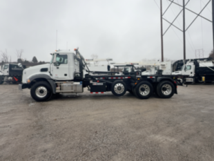 2026 Mack GR64BR 8x4 Galbreath U75-OR-174 Roll-Off Truck