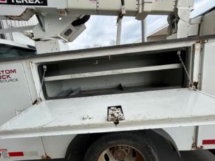 2016 Ford F550 4x2 Terex LT40 Bucket Truck