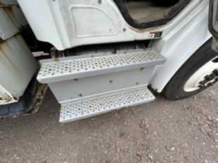 Terex Commander 4047 Digger Derrick on 2015 Freightliner M2106 4x2