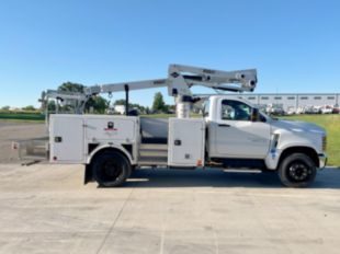 2023 Chevrolet 5500 4x2 Versalift STP-36-NE Cable Placer Truck