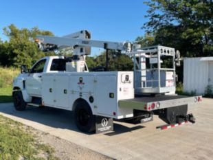 2023 Chevrolet 5500 4x2 Versalift STP-36-NE Cable Placer Truck