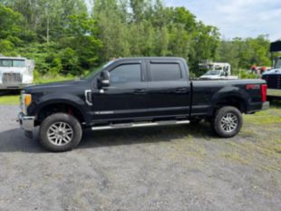 2017 Ford F-350 Crew Cab Powerstroke Diesel 4x4 Pickup Truck