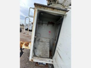 Terex Commander 4047 Digger Derrick on 2015 Freightliner M2106 4x2