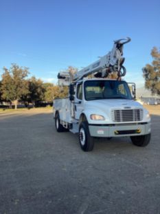 2019 Freightliner M2106 4x4 Terex C4047 Digger Derrick