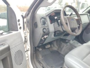 2015 Ford F-250 Crew Cab 4x4 Rail Pickup