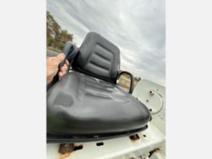 Terex Commander 4047 Digger Derrick on 2015 Freightliner M2106 4x2