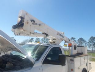 2016 Dodge 5500 Hemi Powered, 4x4 "2005" Terex TL-38 Bucket Truck