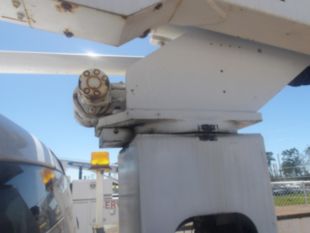 2016 Dodge 5500 Hemi Powered, 4x4 "2005" Terex TL-38 Bucket Truck