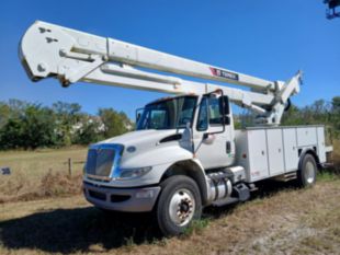 2017 IHC 4300 4x2 Diesel 2007 Terex TC-55MH Bucket Truck