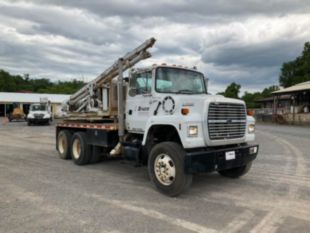 Altec Pressure Digger (model not listed) 1995 Ford LNT8000 Truck