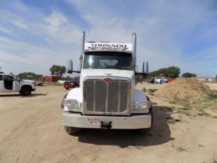 2025 Peterbilt 567 Tri-Drive Tornado F4 Hydrovac Truck