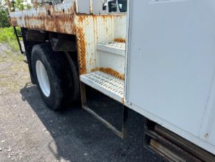 2016 Freightliner M2 Diesel 4x4 Terex Commander 4047 Digger Derrick Truck