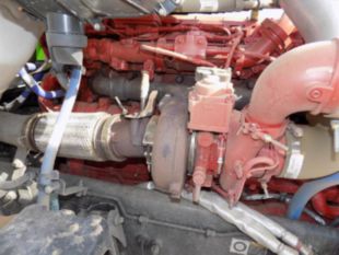 2025 Peterbilt 567 Tri-Drive Tornado F4 Hydrovac Truck