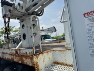 2016 Freightliner M2 Diesel 4x4 Terex Commander 4047 Digger Derrick Truck