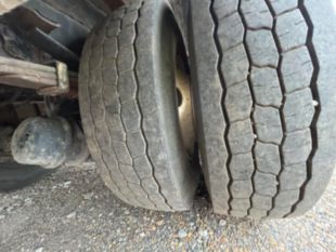 Terex Commander 4047 Digger Derrick on 2015 Freightliner M2106 4x2