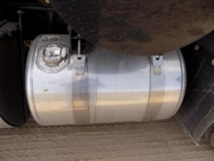 2025 Peterbilt 567 Tri-Drive Tornado F4 Hydrovac Truck
