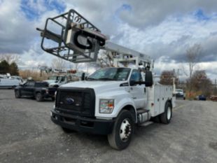 Versalift VTP-40-NE Cable Placer on 2019 Ford F750 4x2