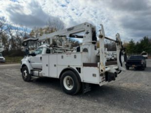 Versalift VTP-40-NE Cable Placer on 2019 Ford F750 4x2