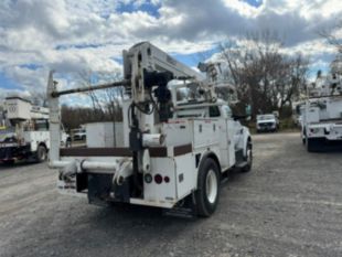 Versalift VTP-40-NE Cable Placer on 2019 Ford F750 4x2