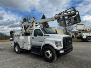 Versalift VTP-40-NE Cable Placer on 2019 Ford F750 4x2