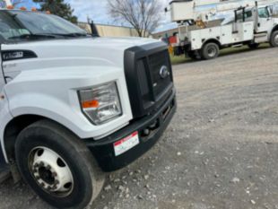 Versalift VTP-40-NE Cable Placer on 2019 Ford F750 4x2