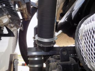 2025 Peterbilt 567 Tri-Drive Tornado F4 Hydrovac Truck