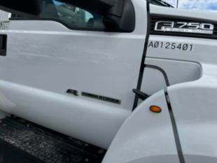 Versalift VTP-40-NE Cable Placer on 2019 Ford F750 4x2