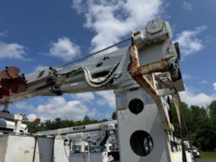 2016 Freightliner M2 Diesel 4x4 Terex Commander 4047 Digger Derrick Truck