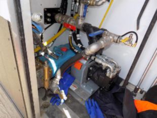 2025 Peterbilt 567 Tri-Drive Tornado F4 Hydrovac Truck