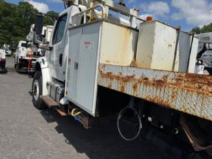 2016 Freightliner M2 Diesel 4x4 Terex Commander 4047 Digger Derrick Truck