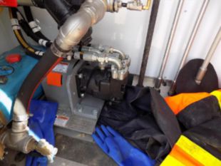 2025 Peterbilt 567 Tri-Drive Tornado F4 Hydrovac Truck