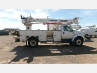 2014 Terex Commander 4047 / 2015 Ford F750 4x2 Digger Derrick