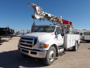 2015 Ford F-750 4x2 Diesel Terex C4047 Digger Derrick Truck