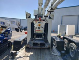 2019 SDP EZHANDLER-DPM2-47 Track Track Bucket Truck
