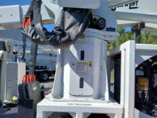 2019 SDP EZHANDLER-DPM2-47 Track Track Bucket Truck
