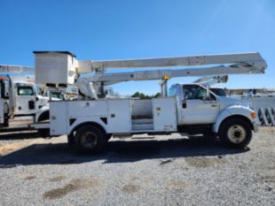 2009 Ford F750 4x2 Terex HRX55 Bucket Truck